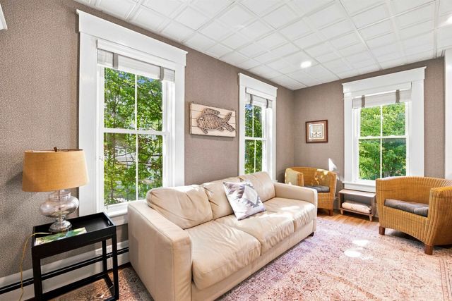 270 South Main Street, Wolfeboro, NH 03894