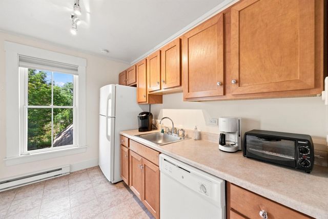 270 South Main Street, Wolfeboro, NH 03894