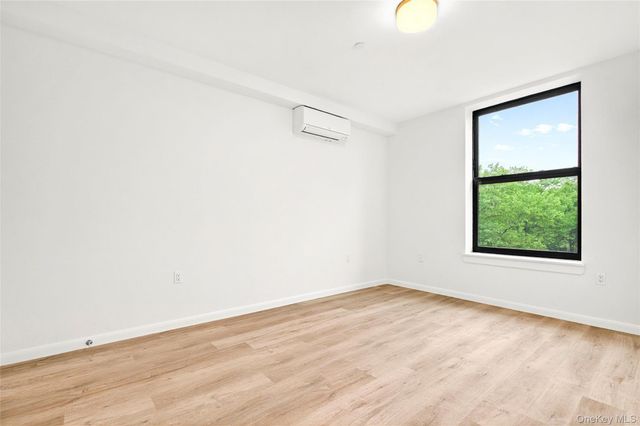 1715A Lacombe Avenue 4A, Bronx, NY 10473