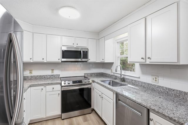42 Jason Drive, Goffstown, NH 03045