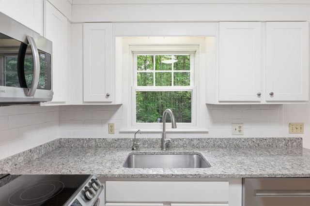 42 Jason Drive, Goffstown, NH 03045