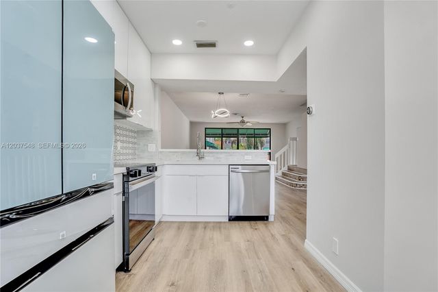 12666 NW 14th Pl, Sunrise, FL 33323