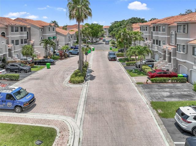 12666 NW 14th Pl, Sunrise, FL 33323
