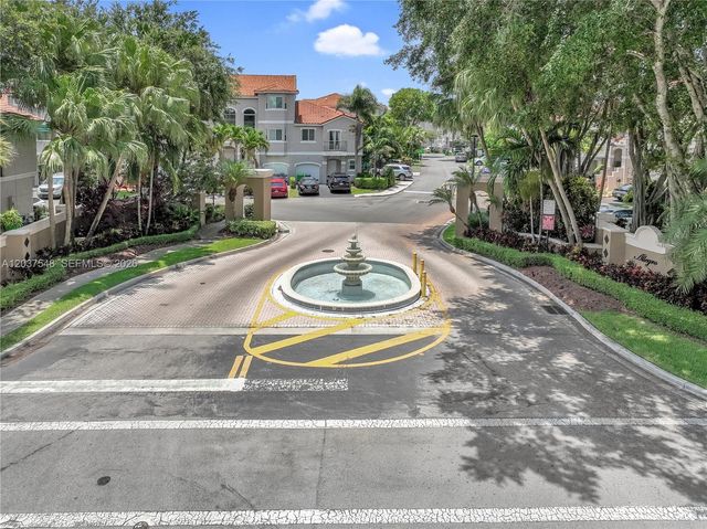 12666 NW 14th Pl, Sunrise, FL 33323
