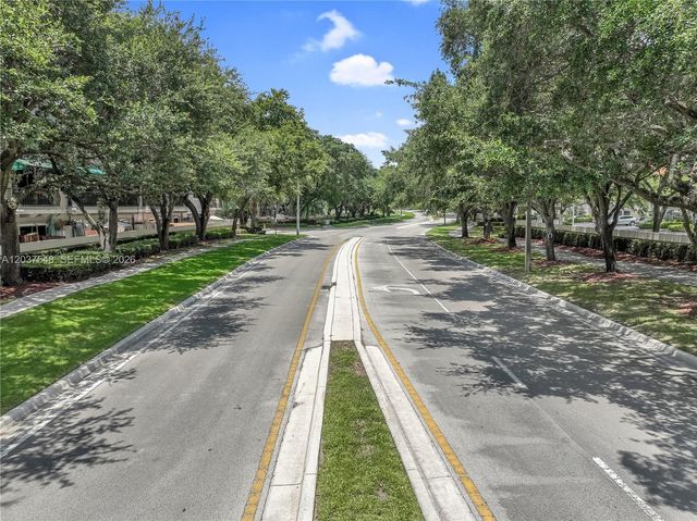 12666 NW 14th Pl, Sunrise, FL 33323