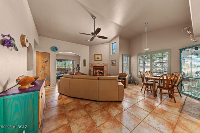 67 E Horizon Circle, Tucson, AZ 85737