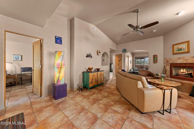 67 E Horizon Circle, Tucson, AZ 85737
