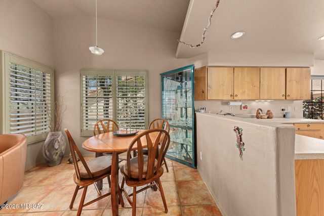 67 E Horizon Circle, Tucson, AZ 85737