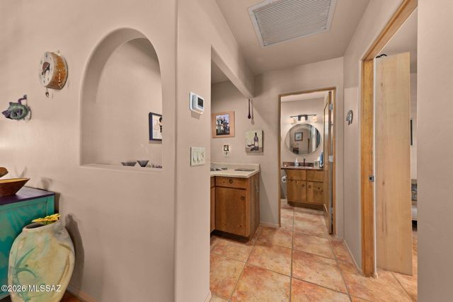67 E Horizon Circle, Tucson, AZ 85737