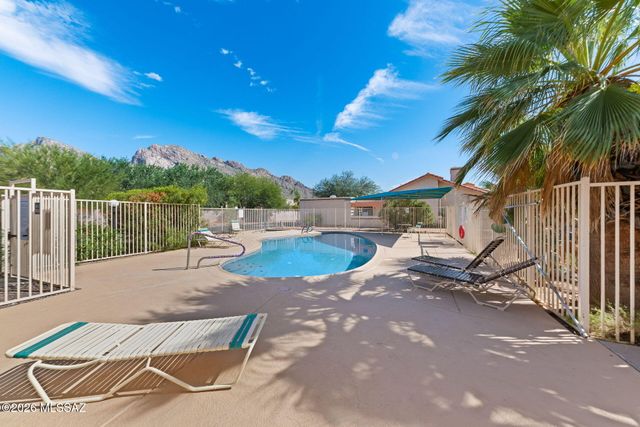 67 E Horizon Circle, Tucson, AZ 85737