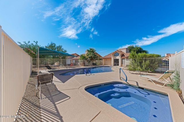 67 E Horizon Circle, Tucson, AZ 85737