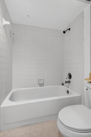 12750 SW 4th Ct 307J, Pembroke Pines, FL 33027