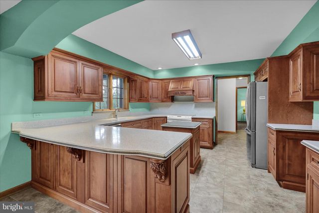 1815 LARCH CIR, Lebanon, PA 17042