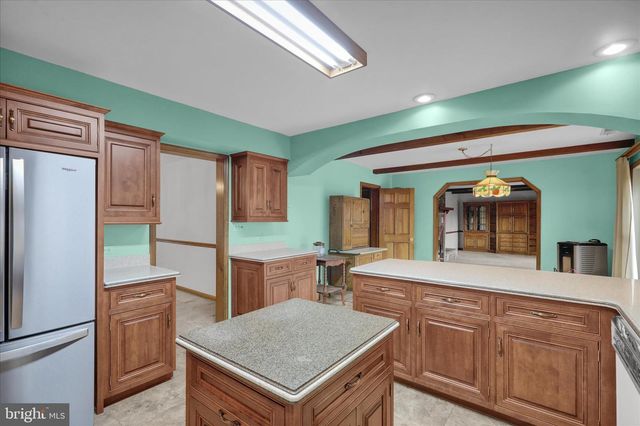 1815 LARCH CIR, Lebanon, PA 17042