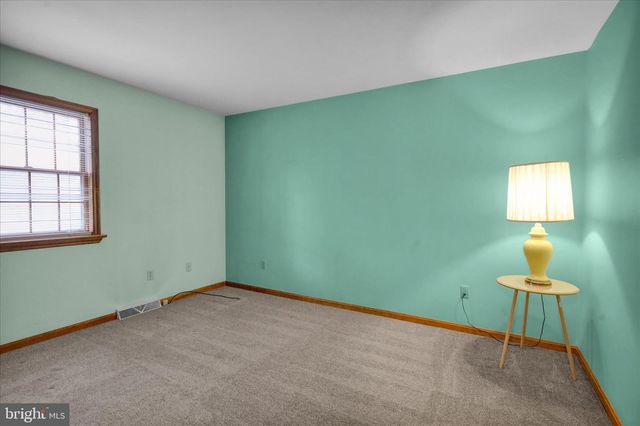 1815 LARCH CIR, Lebanon, PA 17042