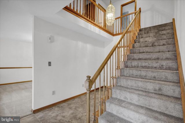 1815 LARCH CIR, Lebanon, PA 17042