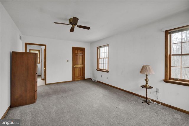 1815 LARCH CIR, Lebanon, PA 17042