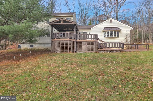 1815 LARCH CIR, Lebanon, PA 17042