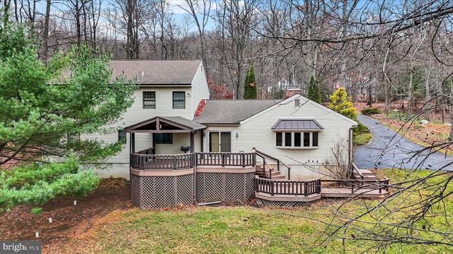1815 LARCH CIR, Lebanon, PA 17042