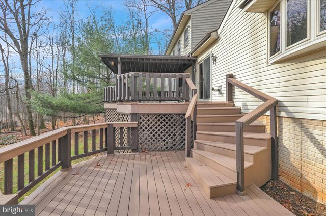 1815 LARCH CIR, Lebanon, PA 17042