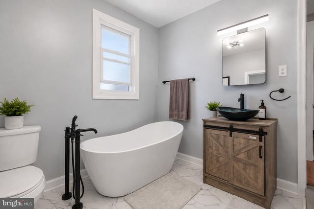 2329 E CUMBERLAND ST, Philadelphia, PA 19125