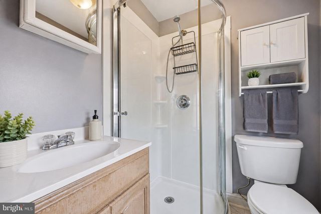 2329 E CUMBERLAND ST, Philadelphia, PA 19125
