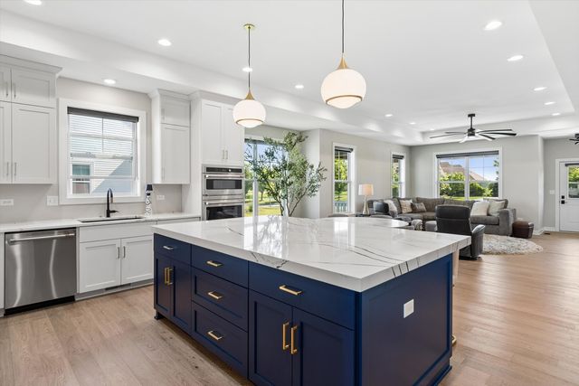 12514 SHENANDOAH Trail, Plainfield, IL 60585