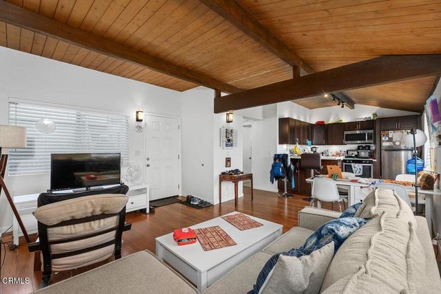60 Bennett Avenue, Long Beach, CA 90803
