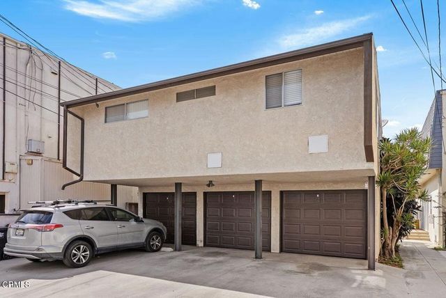 60 Bennett Avenue, Long Beach, CA 90803