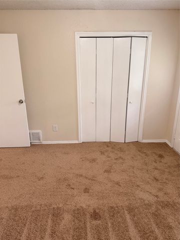 6316 Woodmont Court, Fort Worth, TX 76133