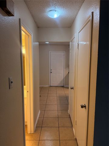6316 Woodmont Court, Fort Worth, TX 76133