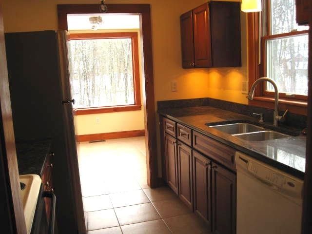 32 Woodman Road, Durham, NH 03824