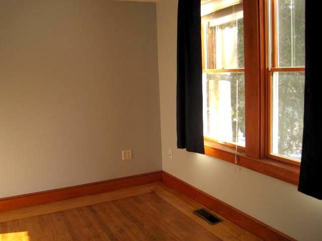 32 Woodman Road, Durham, NH 03824