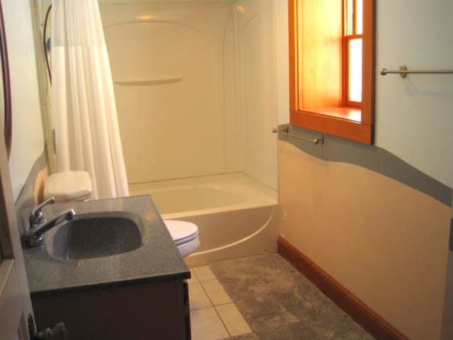 32 Woodman Road, Durham, NH 03824