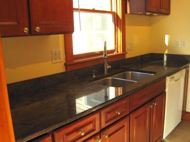 32 Woodman Road, Durham, NH 03824