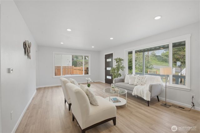 14419 8th Avenue S, Burien, WA 98168