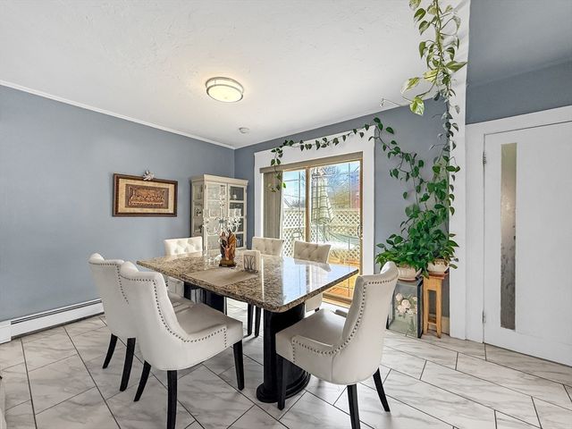 14 Oak Ter, Everett, MA 02149