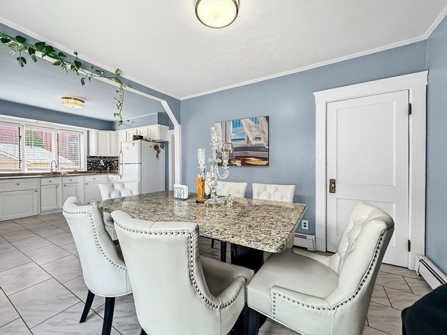 14 Oak Ter, Everett, MA 02149