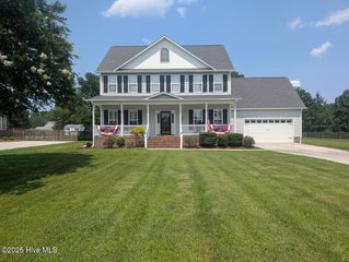 526 Rock Creek Drive, Jacksonville, NC 28540