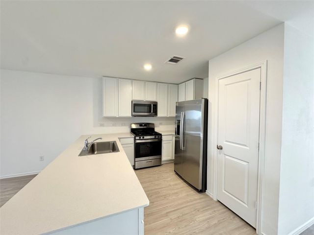 23604 Tiny Moons WAY, Elgin, TX 78621