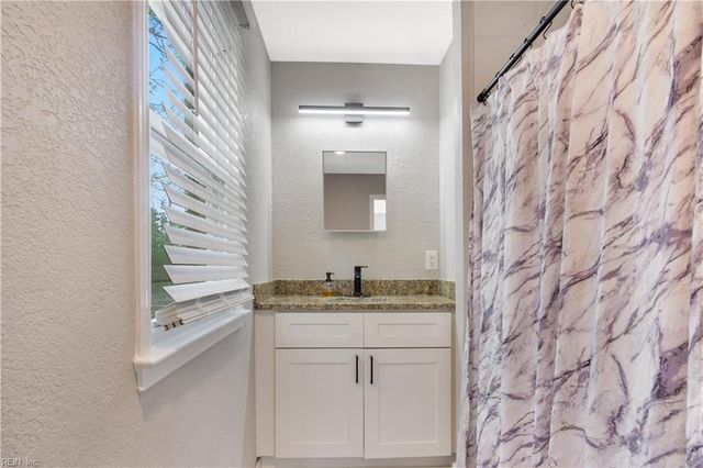 6 Jamal CT, Portsmouth, VA 23701