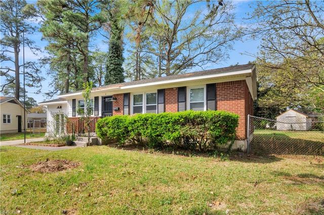 6 Jamal CT, Portsmouth, VA 23701