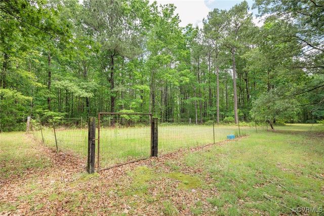 11313 E Quaker Rd, Prince George, VA 23842