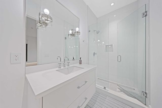 248 E Lakewood Road, West Palm Beach, FL 33405