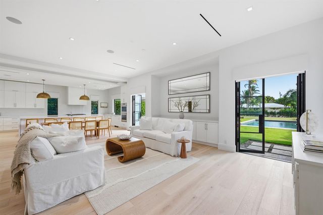 248 E Lakewood Road, West Palm Beach, FL 33405