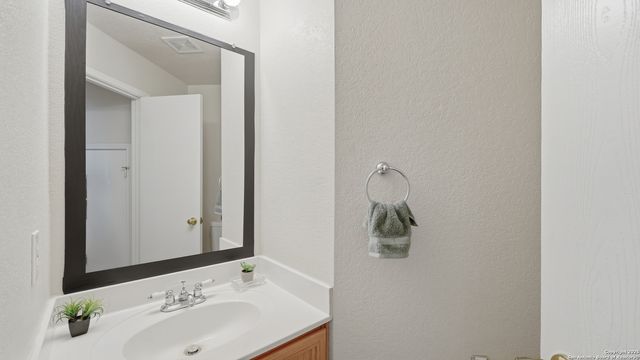 7615 Allendate Peak, San Antonio, TX 78254