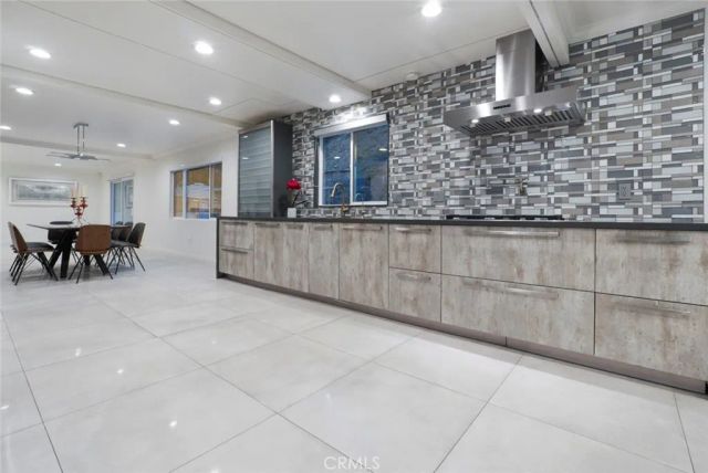 3381 Oakmont View Drive, Glendale, CA 91208