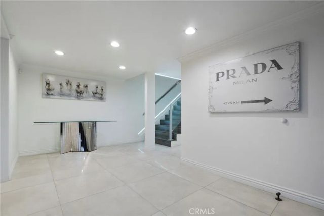 3381 Oakmont View Drive, Glendale, CA 91208