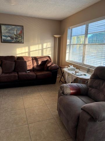 189 Kent K, West Palm Beach, FL 33417