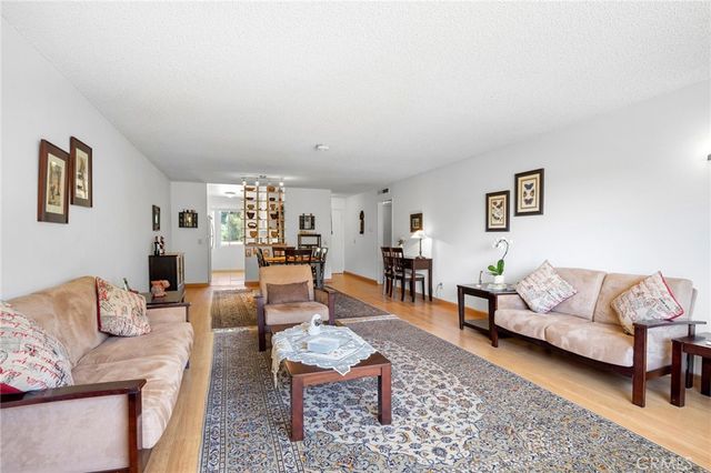 1935 Alpha 214, Glendale, CA 91208